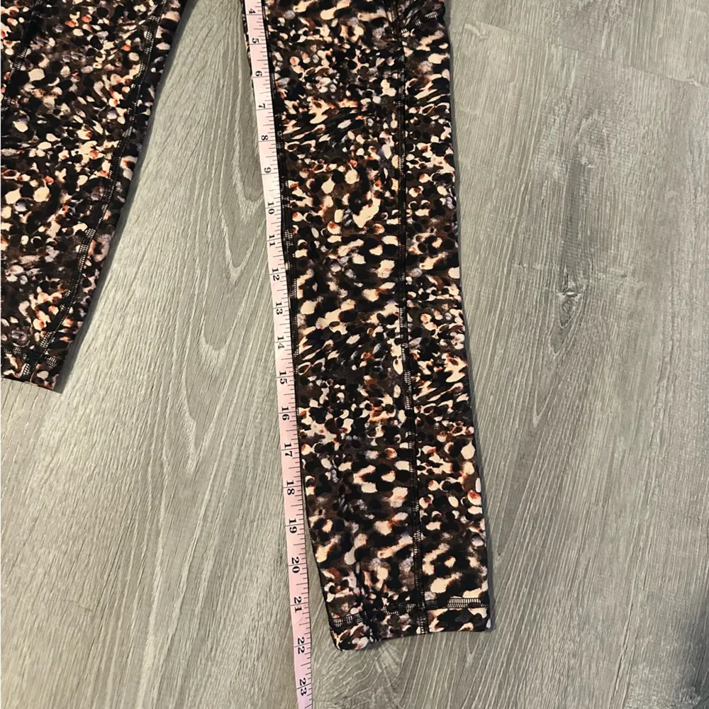 Lululemon Women’s Sz 4 Invigorate High Rise Workout Lounge Athletic Crop Legging - Image 7