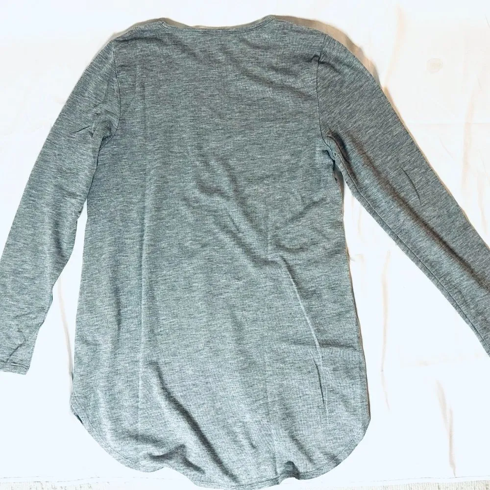 Oversized Grey Long-Sleeve Crew Neck Tee - Image 9
