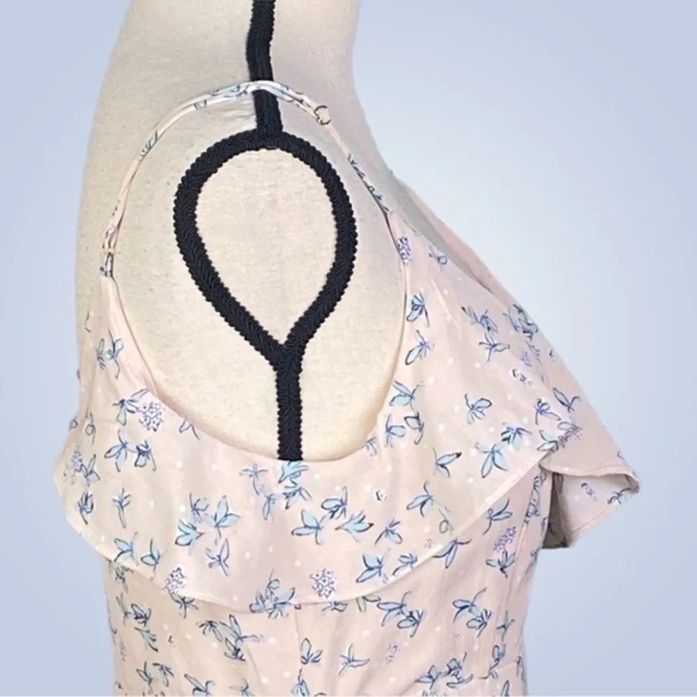 LULU’S “Le Quarlier Nude Floral Print Ruffled Midi Dress” in size Medium. EUC - Image 4