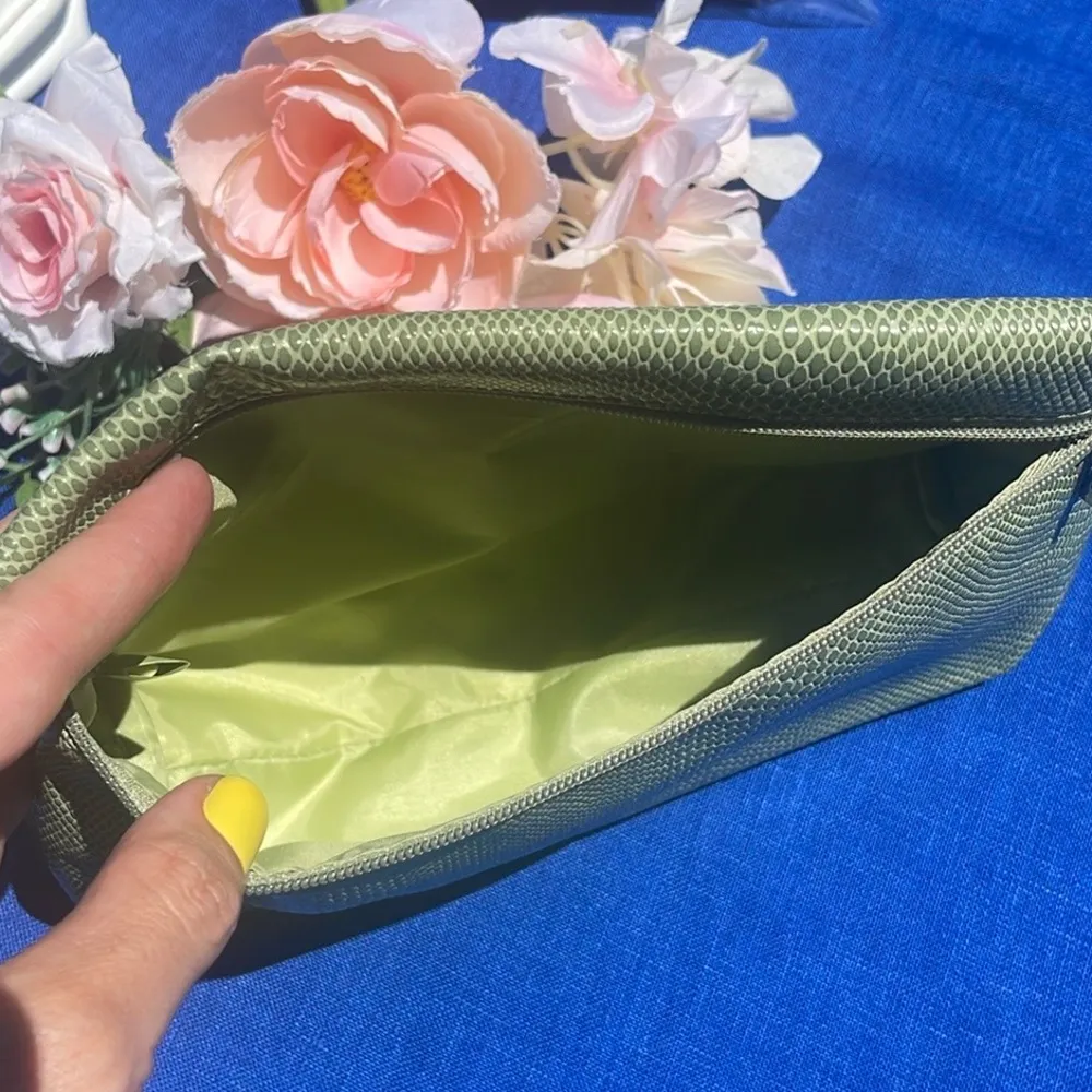 Green Faux Snake Skin Zippered Travel Cosmetics Makeup Pouch Bag Case. - Image 3