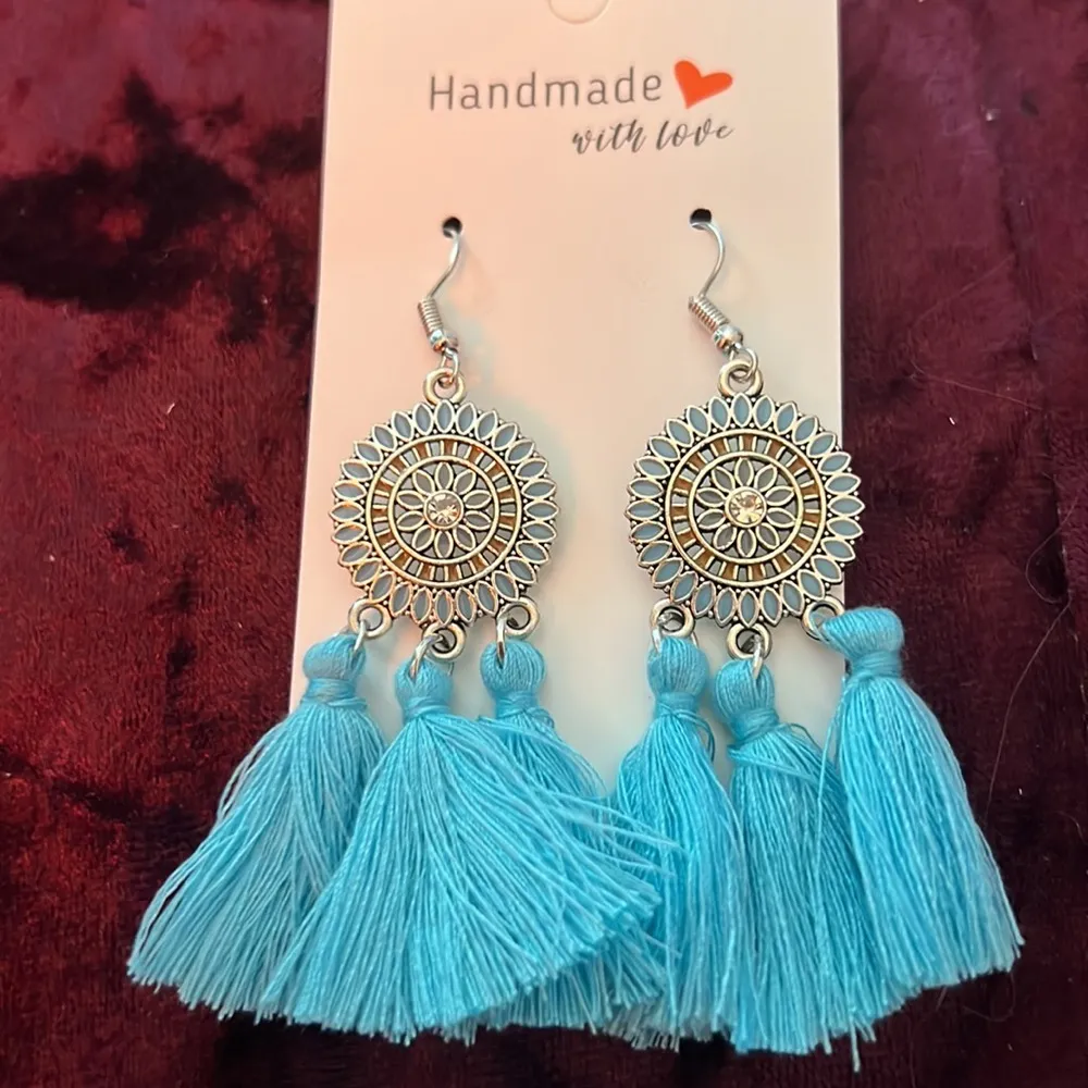 Bohemian Style Tassel Earrings Light Blue and Silver New - Image 2