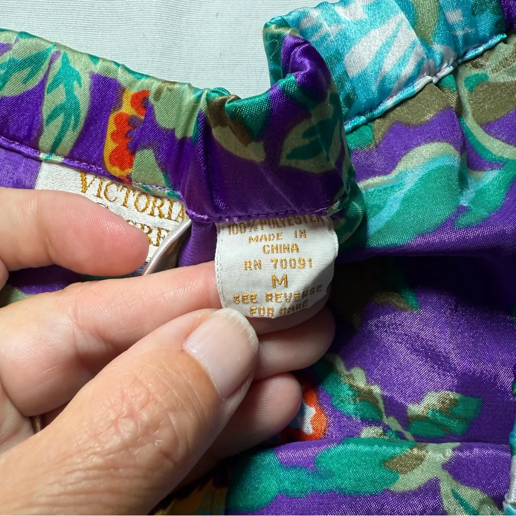 Vintage Victoria Secret Floral Satin Pajama Shorts Panties Gold Label M Cheeky - Image 4