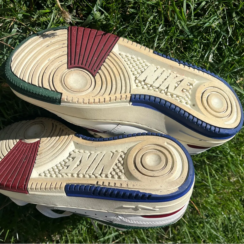 Nike  White and Blue Women's Sneakers - Image 10