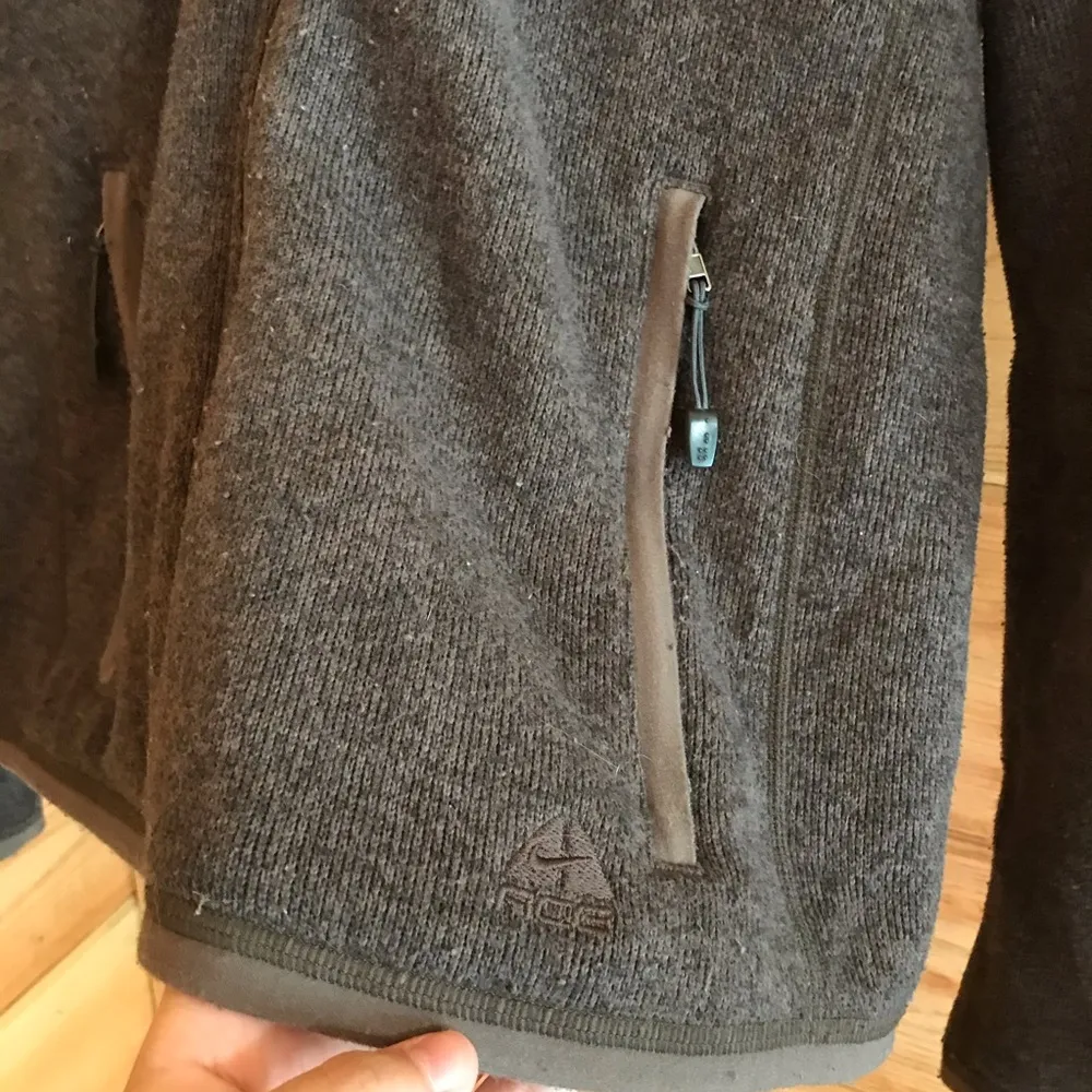 BROWN NIKE ACG LOGO EMBROIDERED SWEATSHIRT JACKET Tan - Image 2