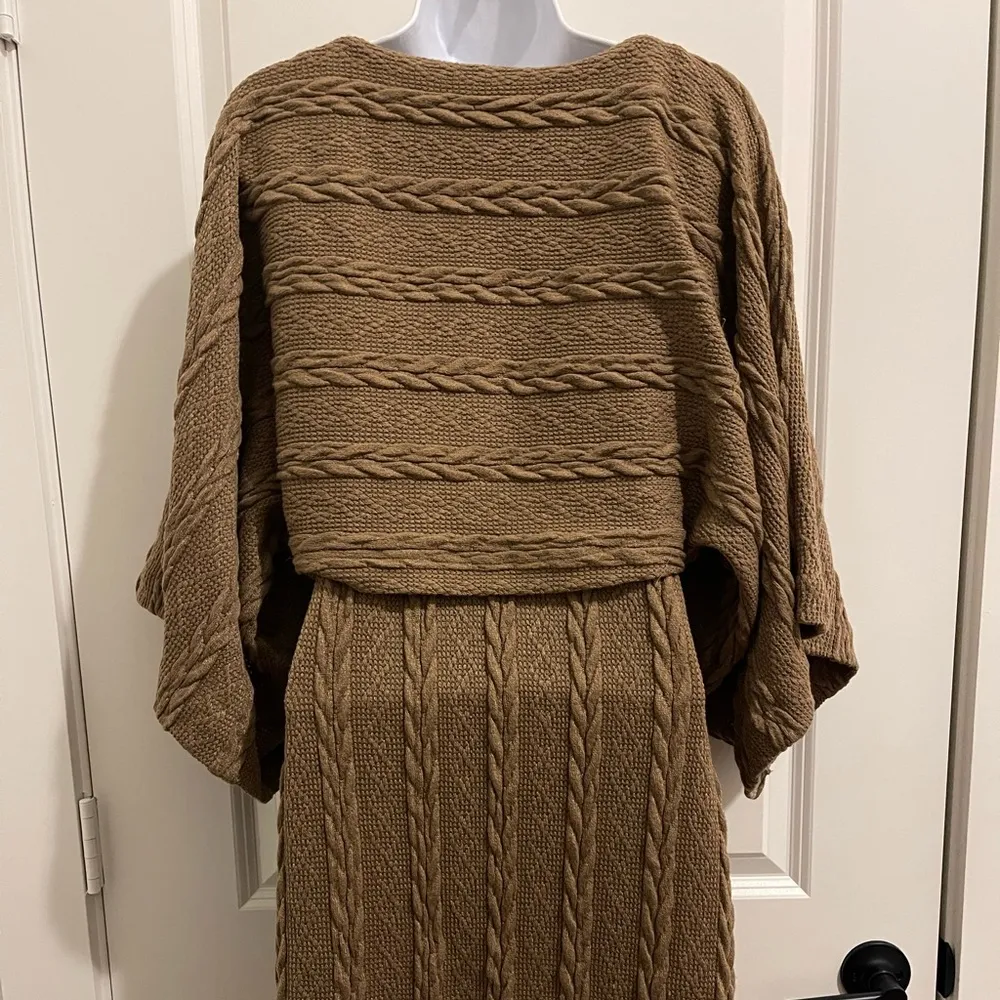 NWOT! Marc Bouwer UNLIMITED Brown knit dress Size XS Tan - Image 2