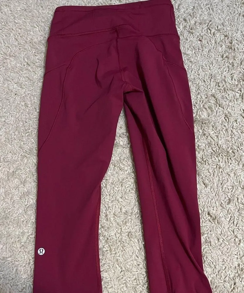 luluemon fast and free crops 19" marvel size 6 - Image 3