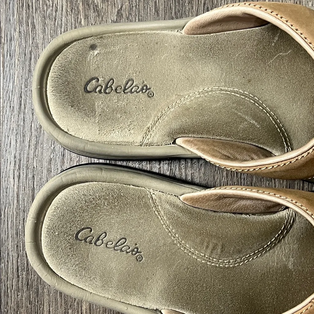 Cabela’s Tan Leather Flip Flops Size 9 - Image 2