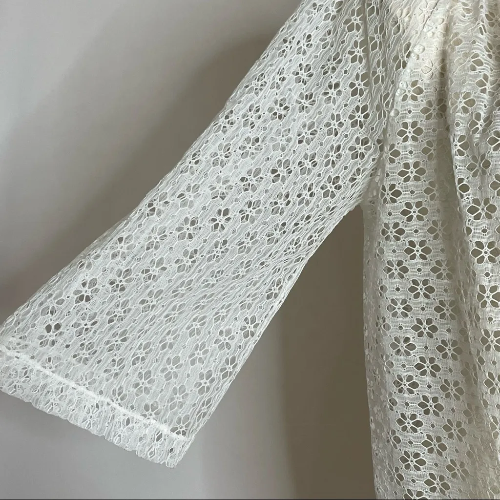 Vintage Lace Cover - Image 6