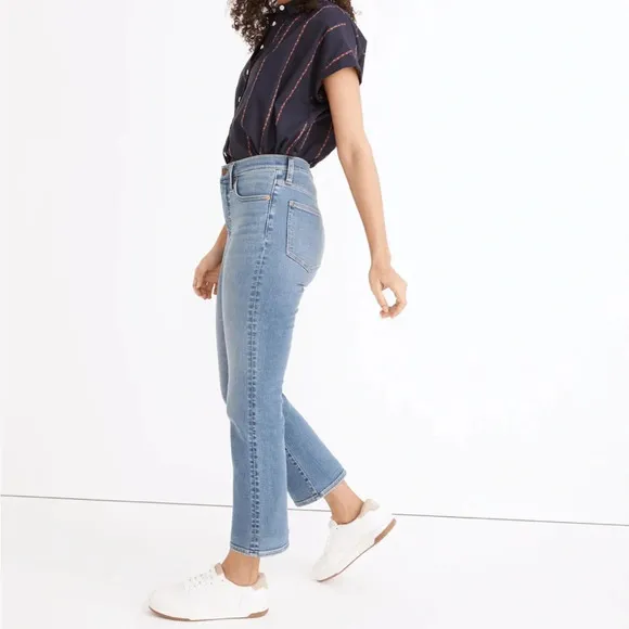 MADEWELL Cali Demi-Boot Jeans in Dorrance Wash:‎ Kick Out Crop - Image 10
