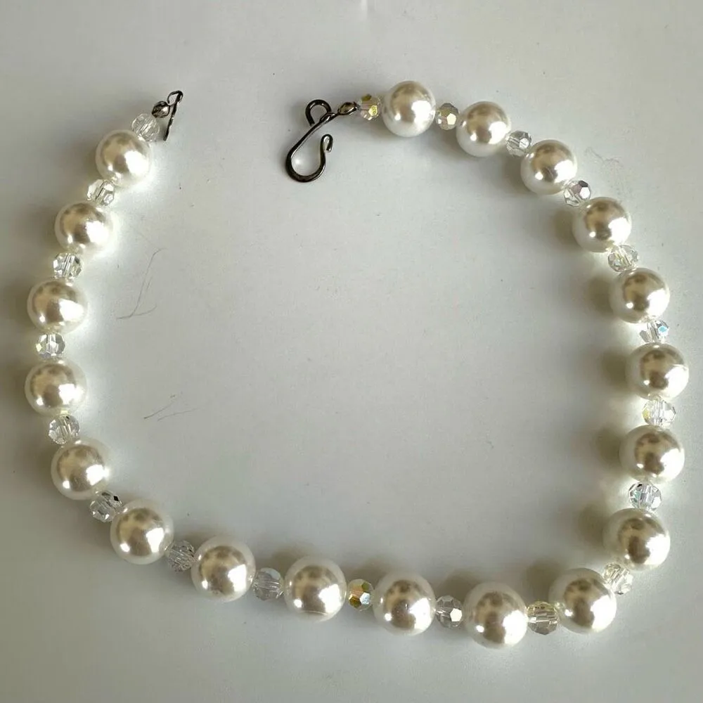 Faux pearl crystal choker necklace - Image 2