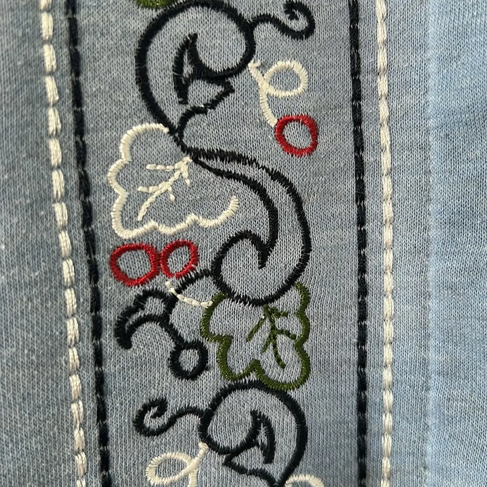 Vintage Shenanigans Blue Embroidered light jacket or cardi - Image 3