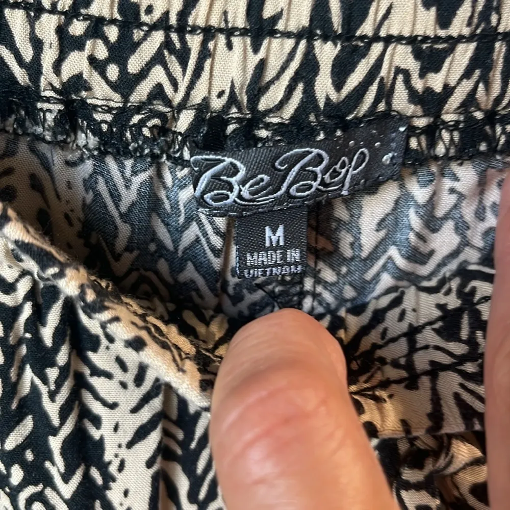 BeBop Lightweight Elastic Waist Skinny Pants - Image 6