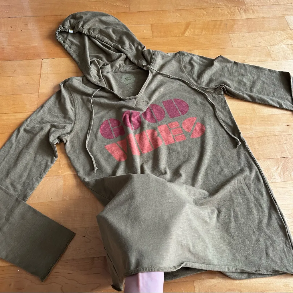 Life Is Good “GOOD VIBES” Lightweight, Long Sleeve Hoodie, Olive Green, Size M - Image 3
