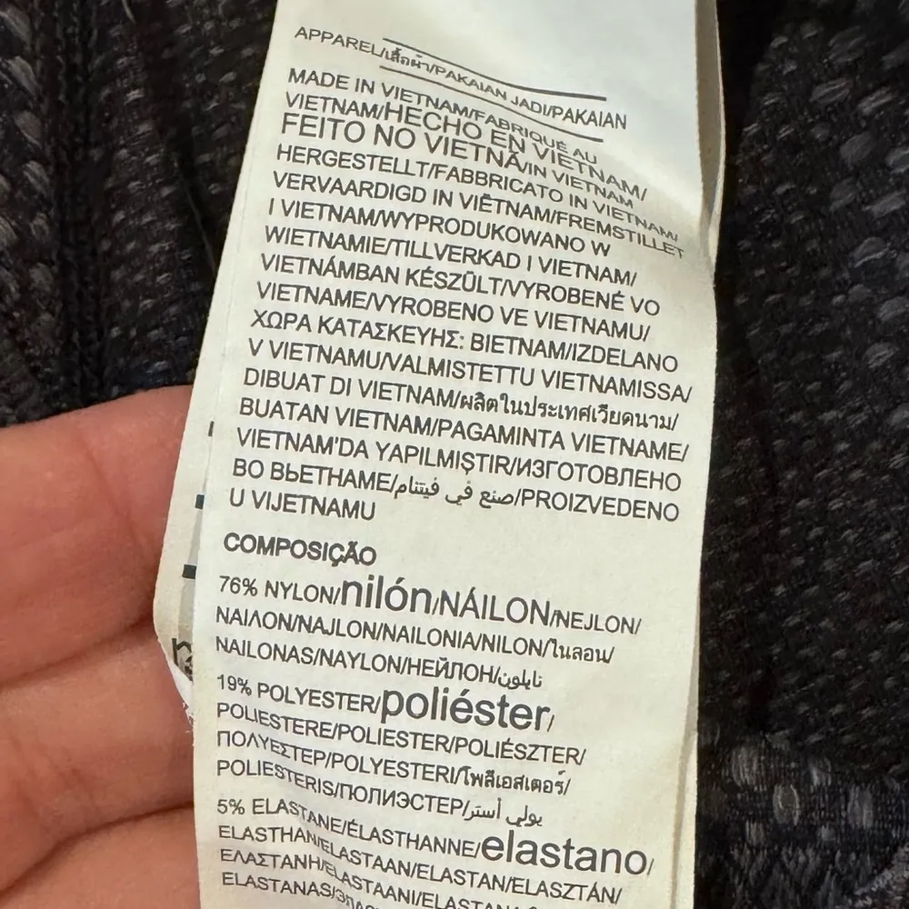 Under Armour Golf Sleeveless Top Gray Athleisure Sporty Workout Blokette L - Image 9