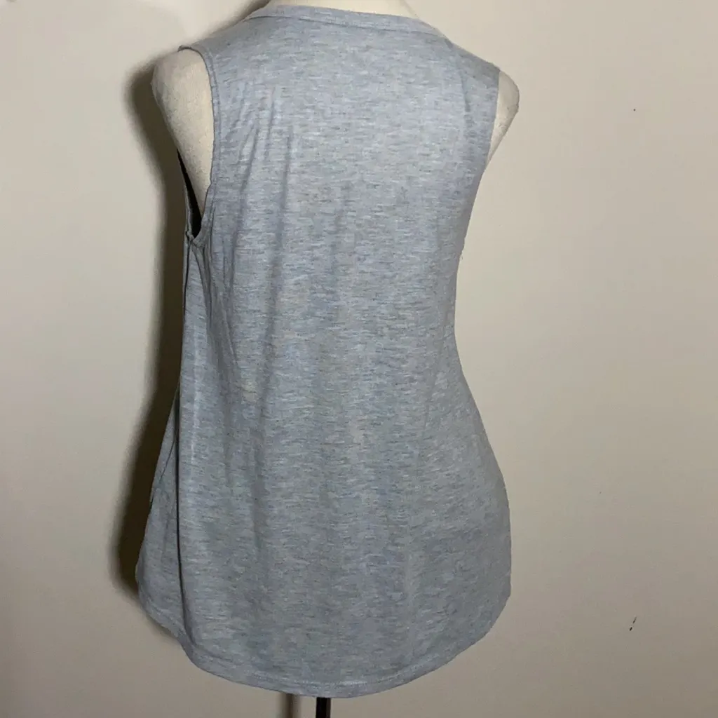 Disney Mickey Mouse sleeveless shirt tank top Sz M embossed crest ear medallion - Image 4