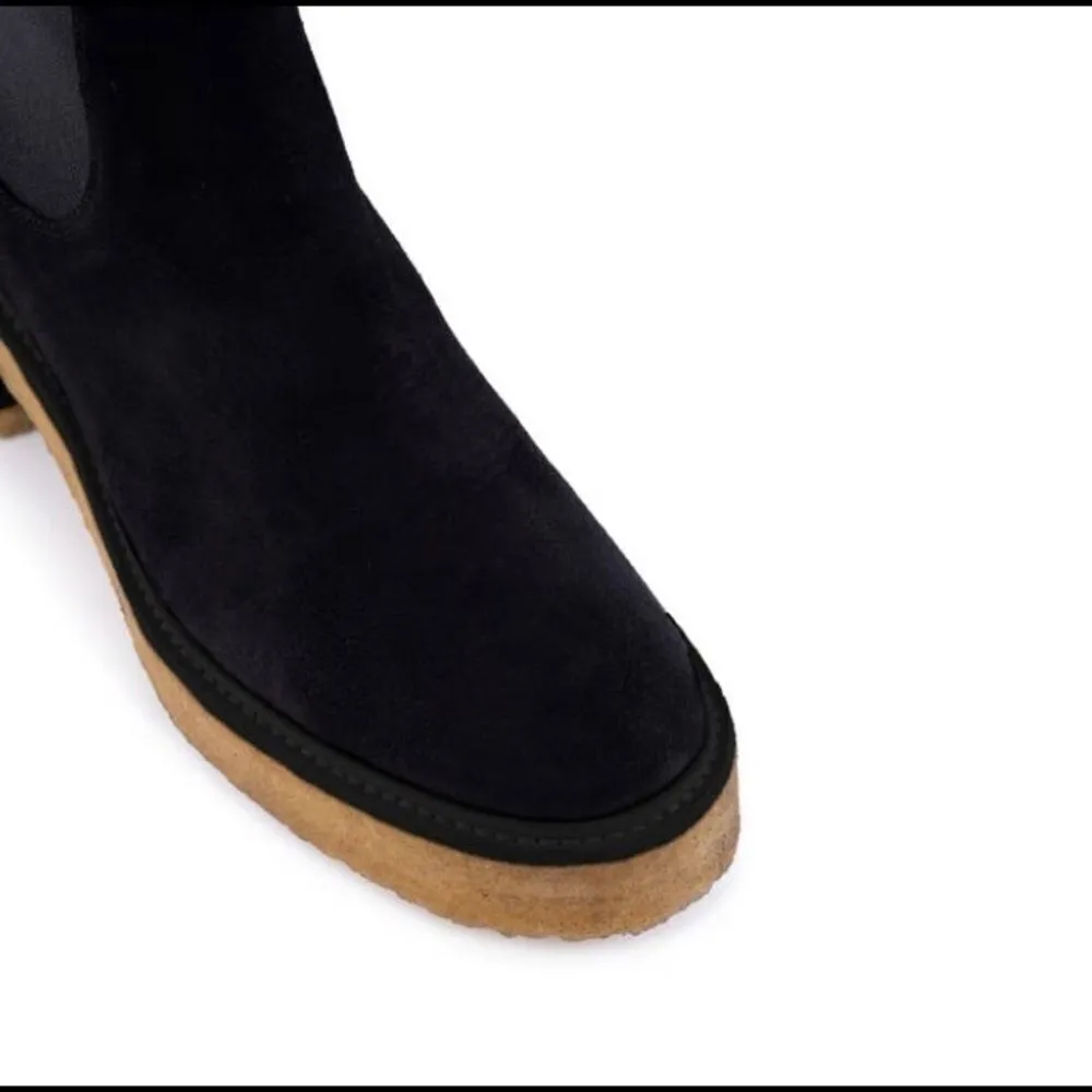 FRAME Suede‎ Chunky Chelsea Boots - Image 3