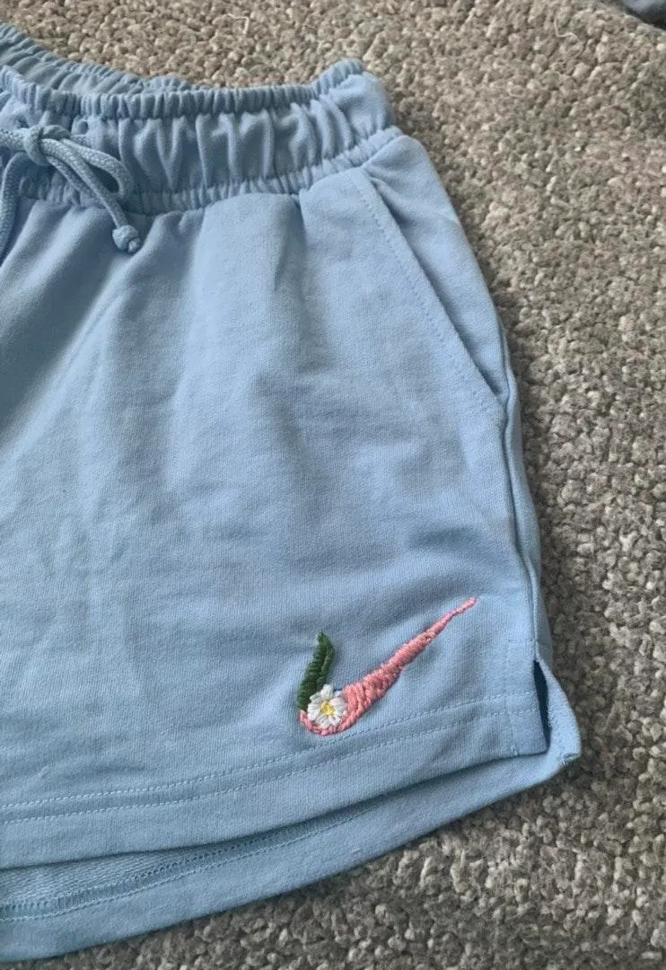 Nike Embroidered  Shorts - Image 2