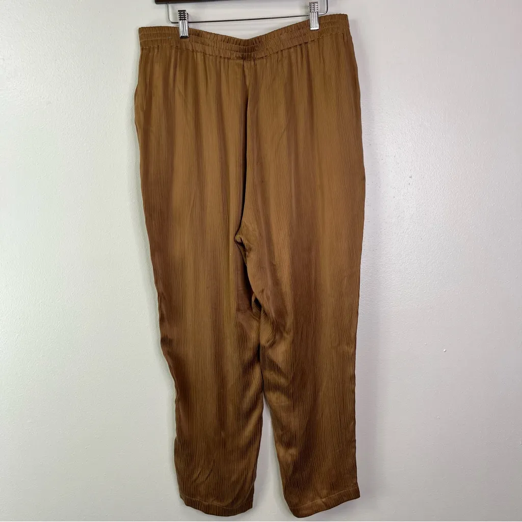 Soft Surroundings Textured Silky Pull-on Pants Dark Gold Size L - Image 5