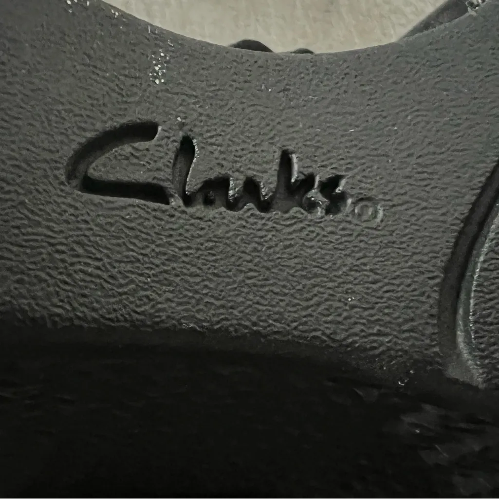 🔥CLARKS BENDABLES WOMEN'S STRAPPY WEDGE SANDALS STYLE #60123 Size 6.5 BLK/BROW - Image 8