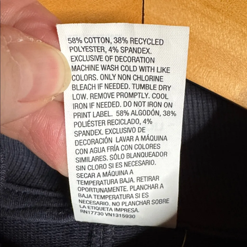 NWT All in Motion Slate Gray French Terry Sweatshirt Thumb Holes Size Small - Image 7