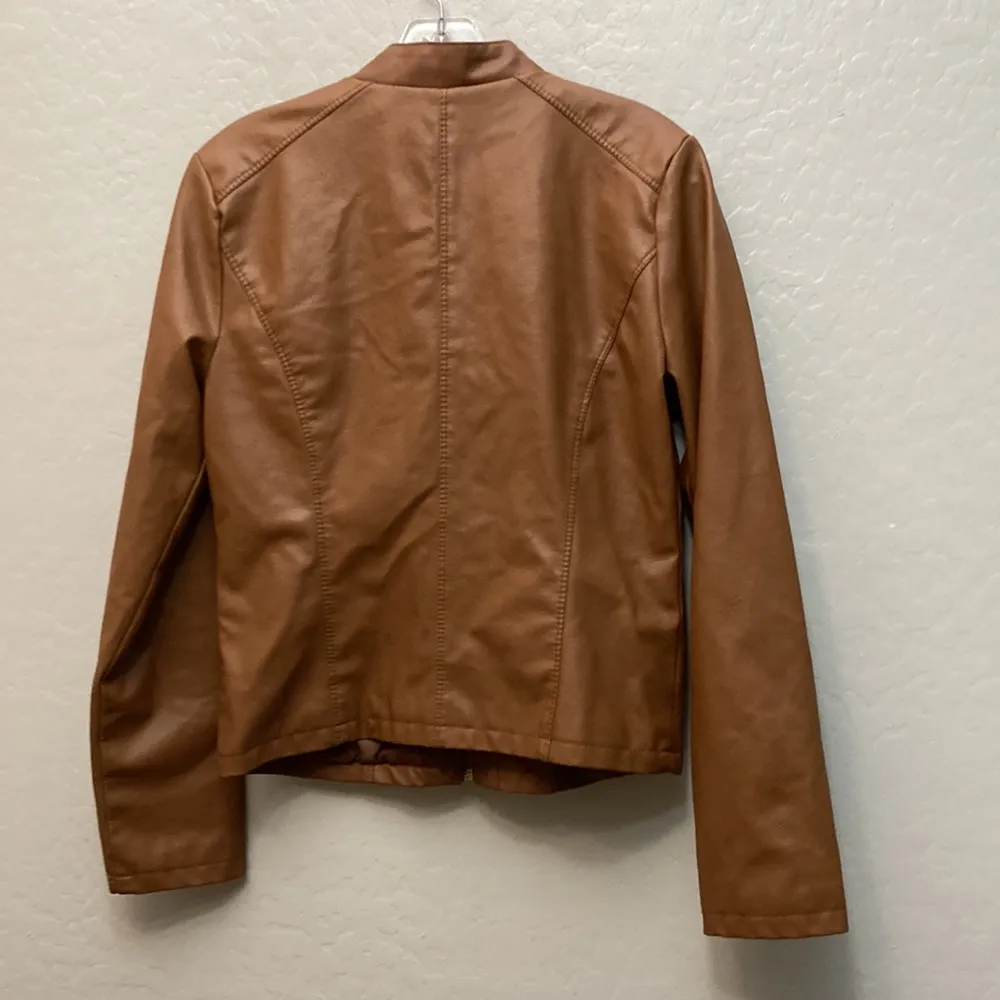 New Look Vegan Leather Jacket Size Medium - Image 3