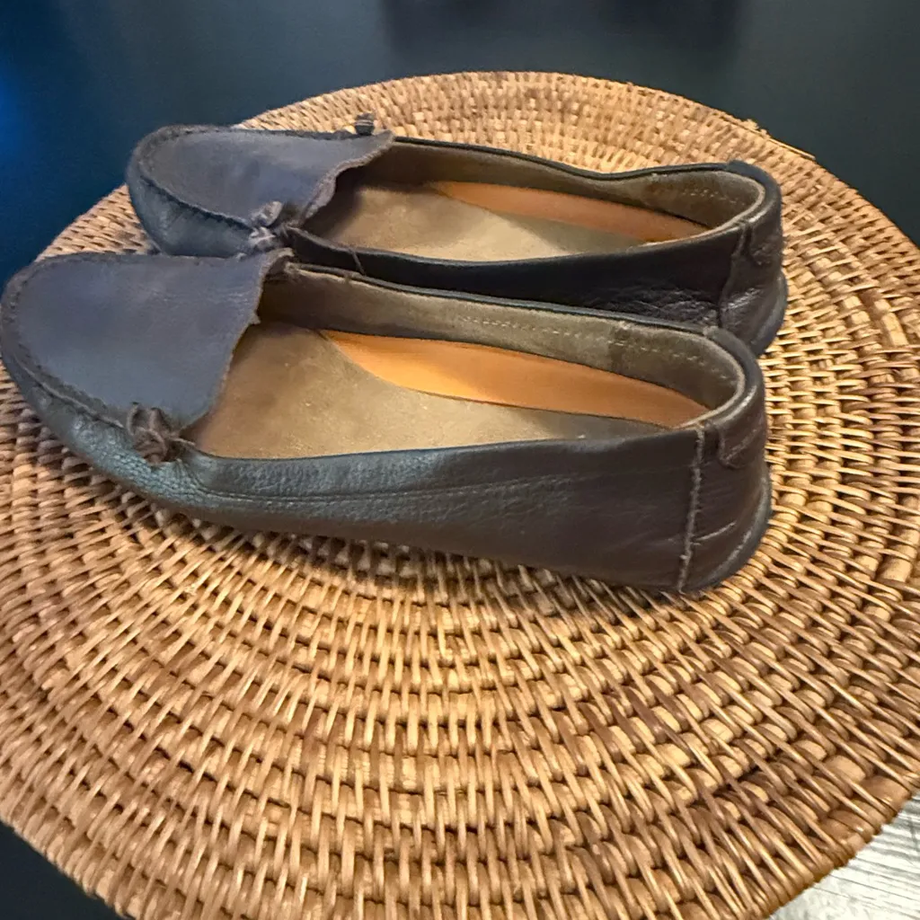 Eddie Bauer Brown Leather Loafers size 8 - Image 4