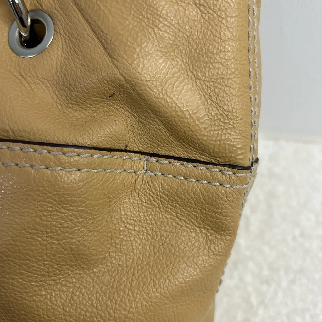 Tignanello Leather Shoulder Bag – Warm Tan / Camel - Image 3