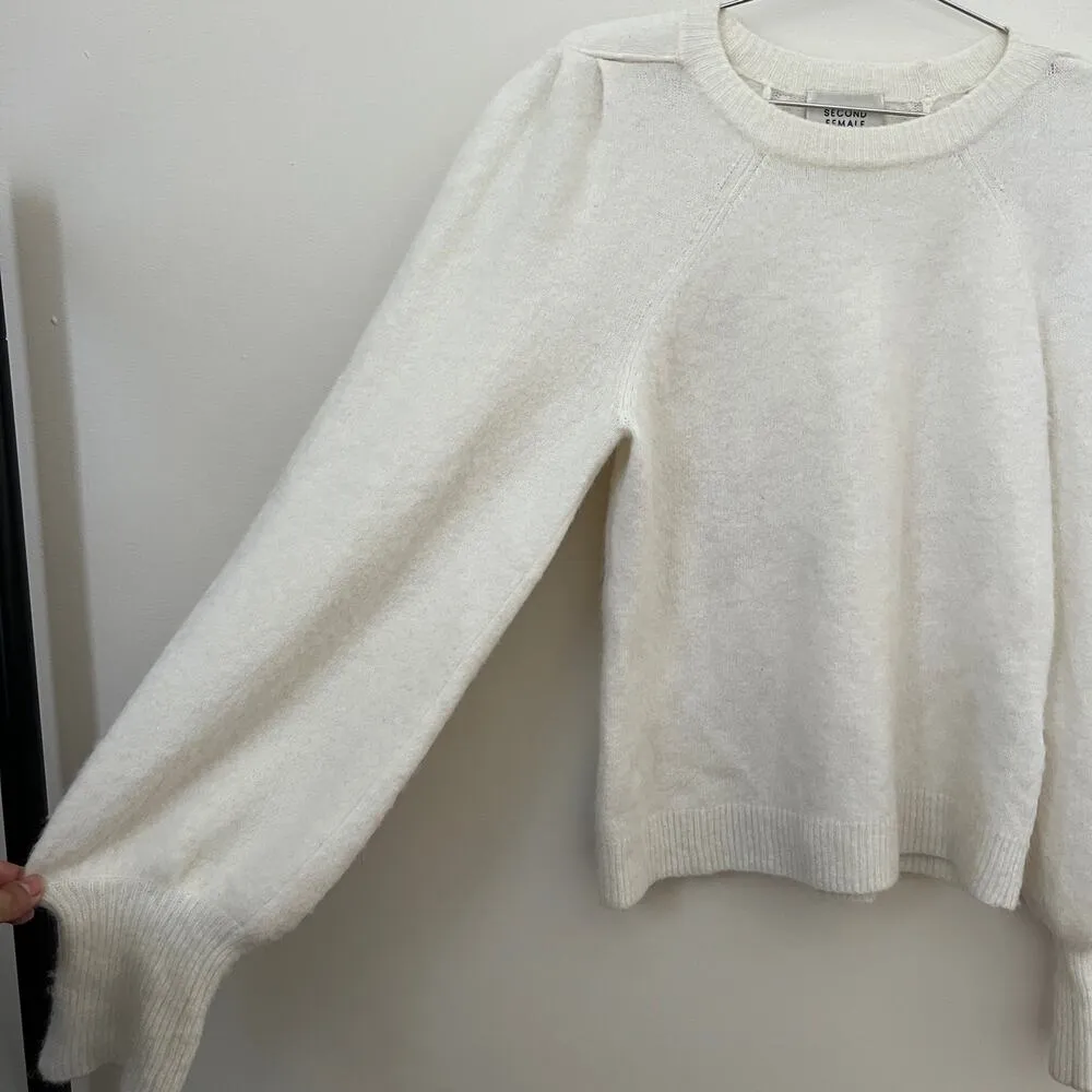 Second Female Kalliroi Knit O - Image 5