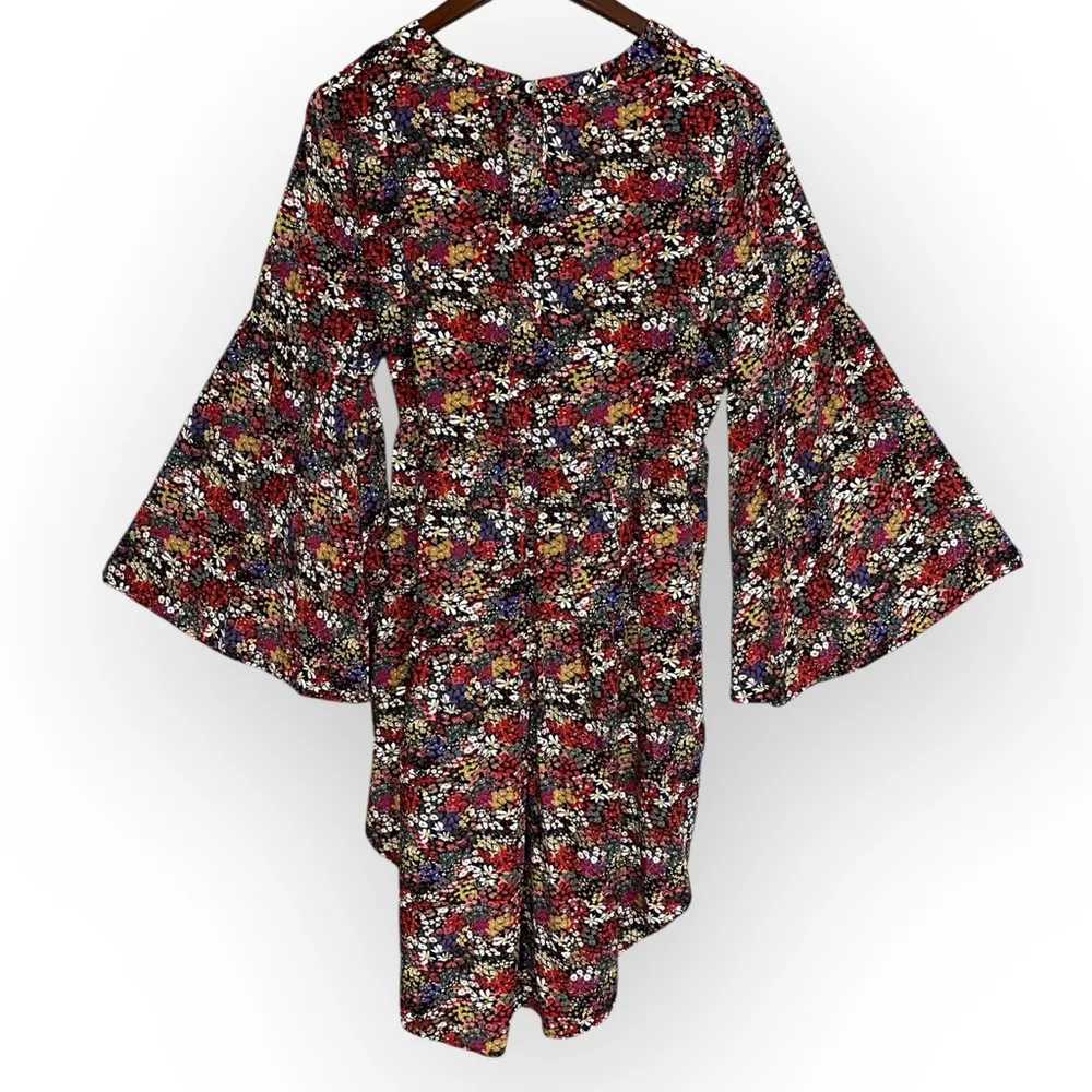 JODIFL Floral Bell Sleeve High-Low Boho Top Blouse Size Large Flowy Chic - Image 3