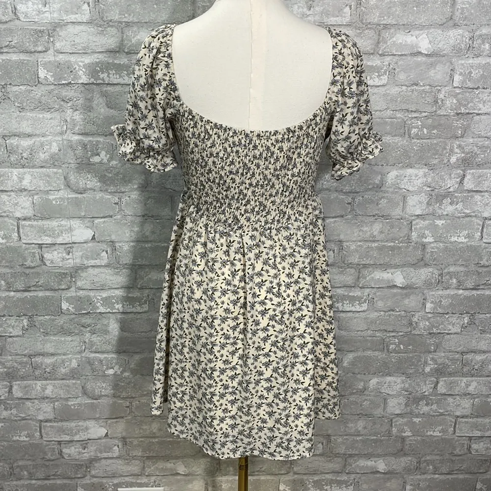 Better Be Floral Mini dress with Puff Sleeves - Image 4