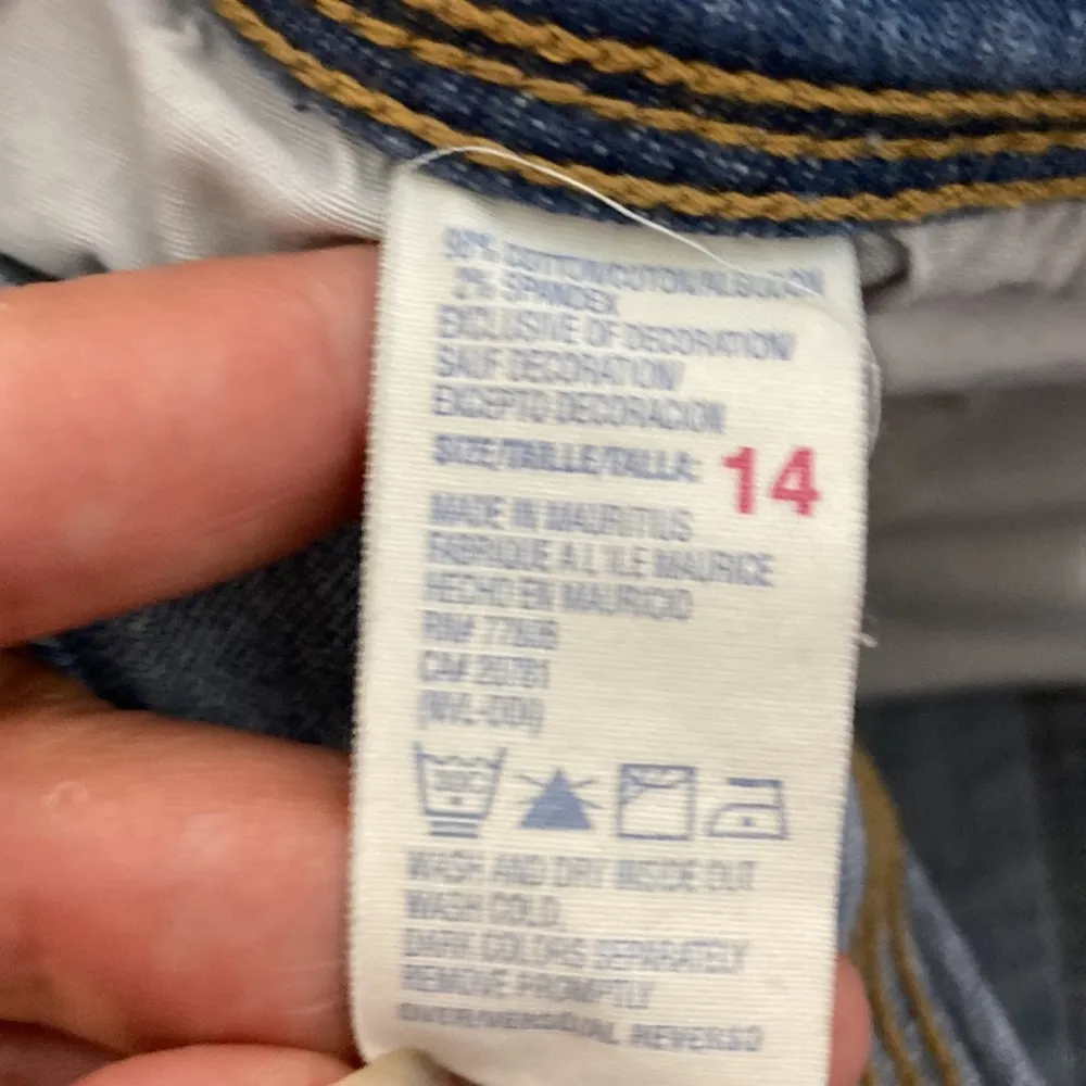 Tommy Hilfiger womens plus size demin skirt - Image 7