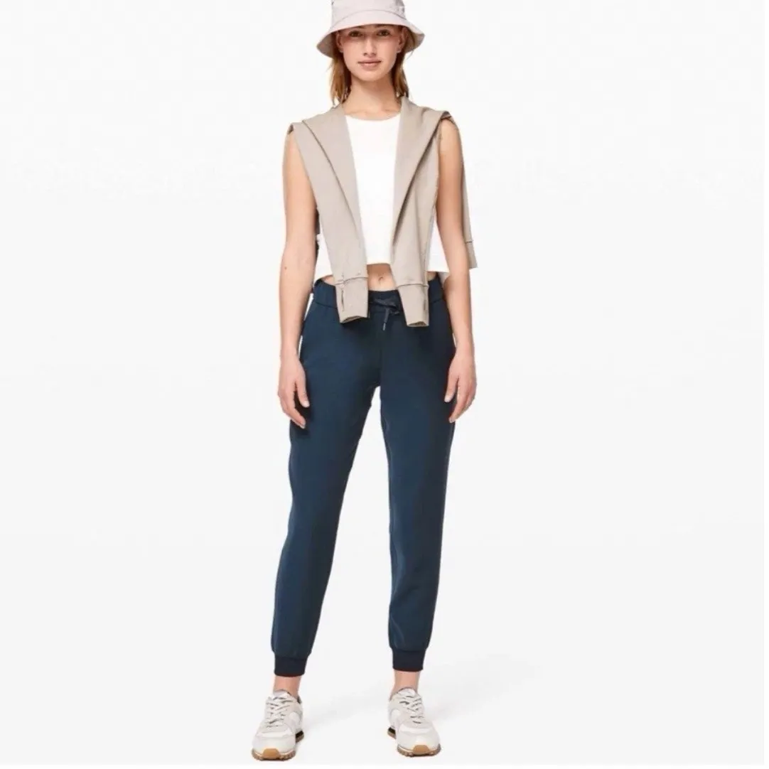 Lululemon On The Fly Navy Jogger Pants Womens Size 10 Athleisure Casual Workout - Image 3