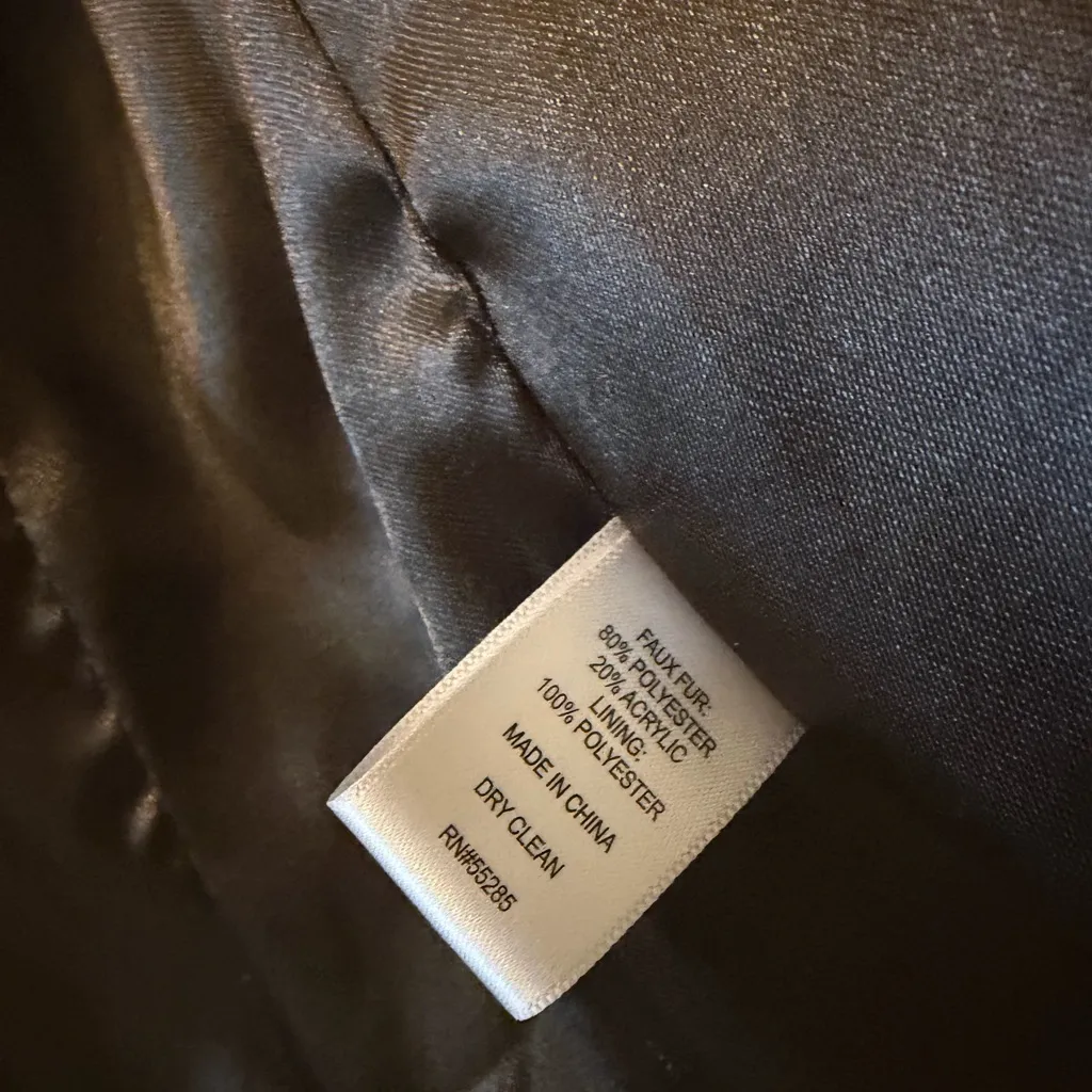 Express Faux Fur Vest Small - Image 3