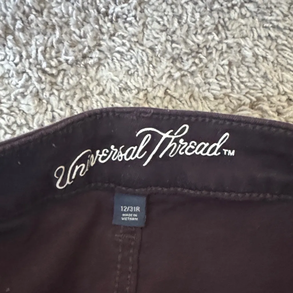 Universal Thread Deep Burgundy Jeans / J13 - Image 3