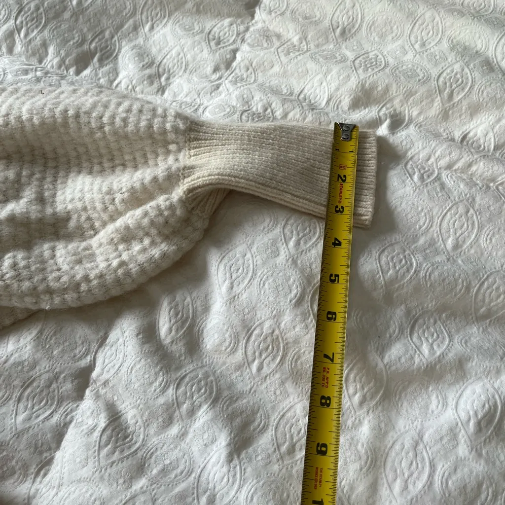 Anthropologie wool cream puffy sleeve size medium sweater - Image 9