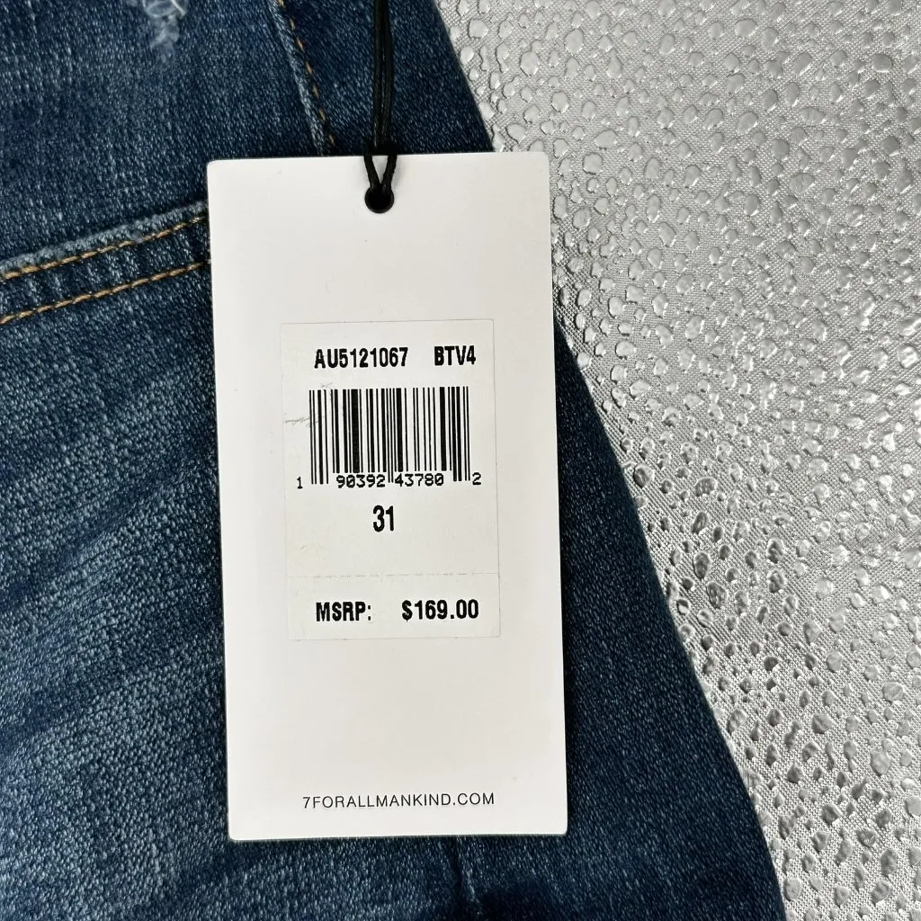 NEW/NWT 7FAMK Relaxed Mid Roll Jean Shorts Medium Wash Distressed Size 31 - Image 4