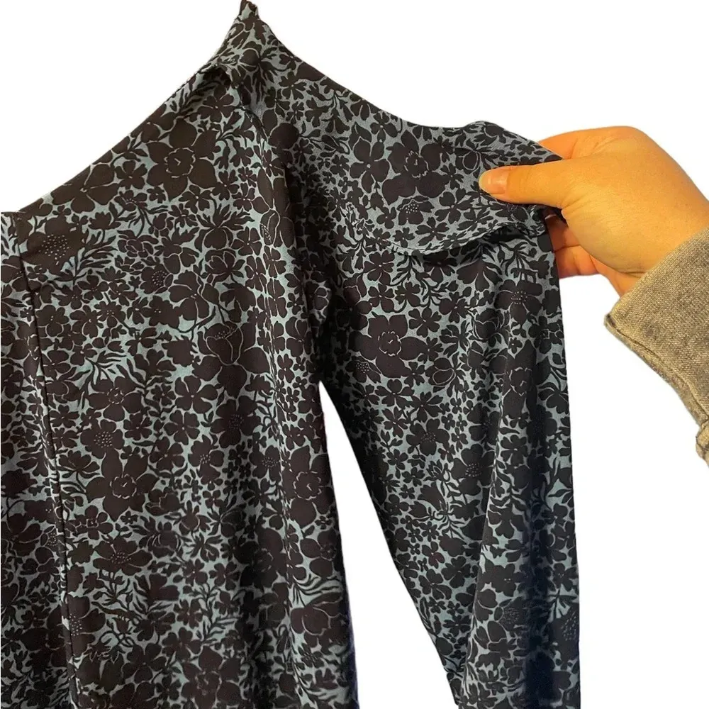 MICHAEL KORS FLORAL CHAIN SLEEVE COLD SHOULDER BLOUSE Blue Size L - Image 2