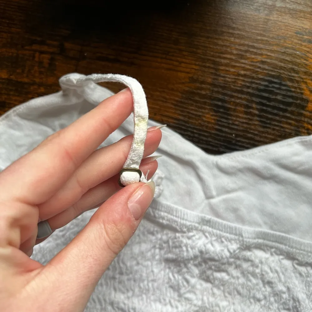 Xhilaration Floral Embroidered Lace Trim Crop Top - Image 4