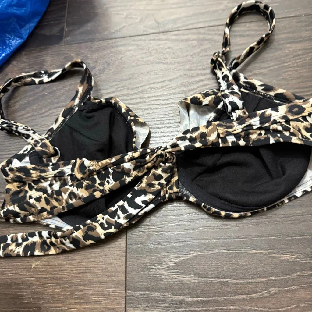 Lascana Women’s 32DDD Leopard Swim Top Size undefined - Image 2