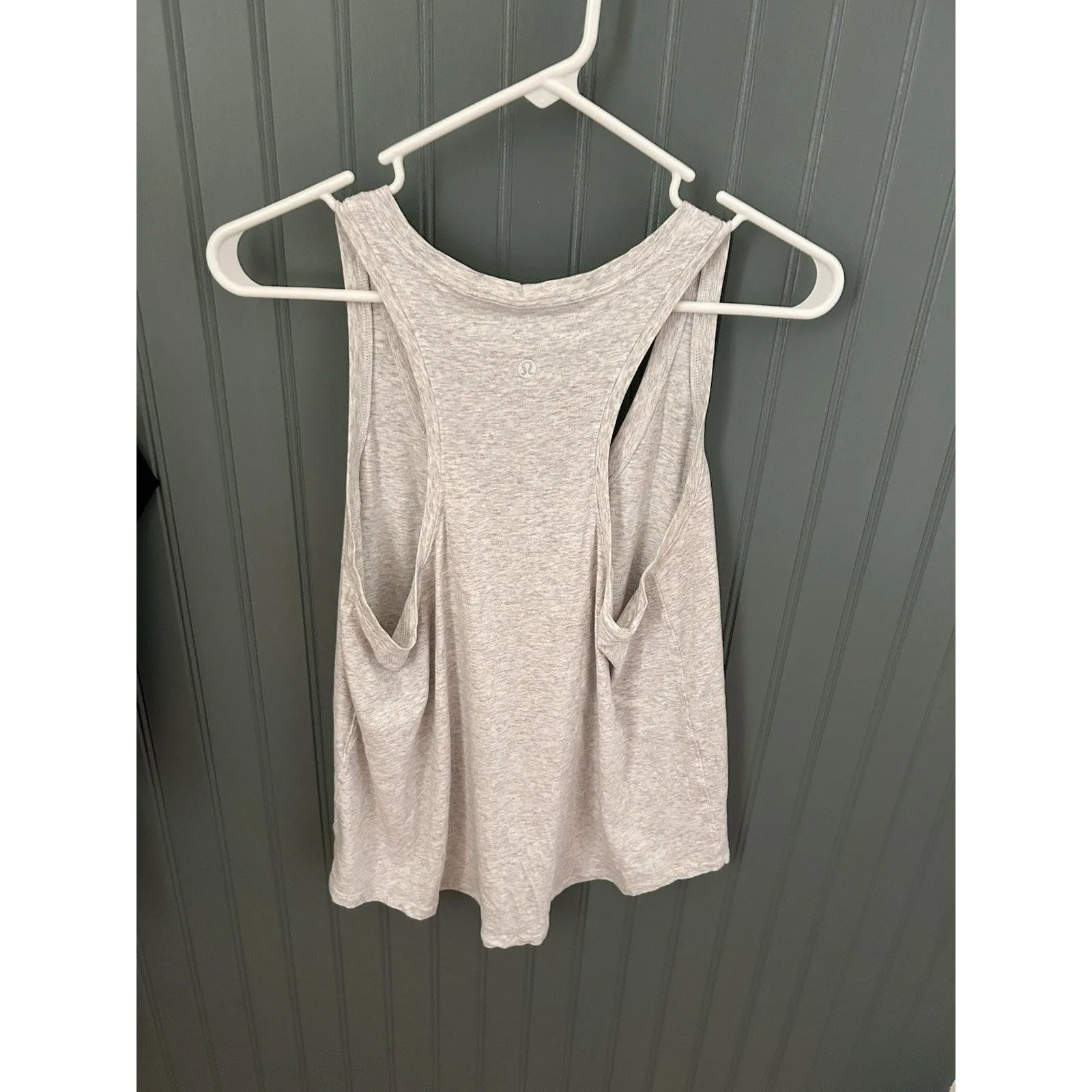 Women’s Lululemon Love Tank Top‎ Heathered Core Ultra Light Grey Size 6/8 Gray - Image 3