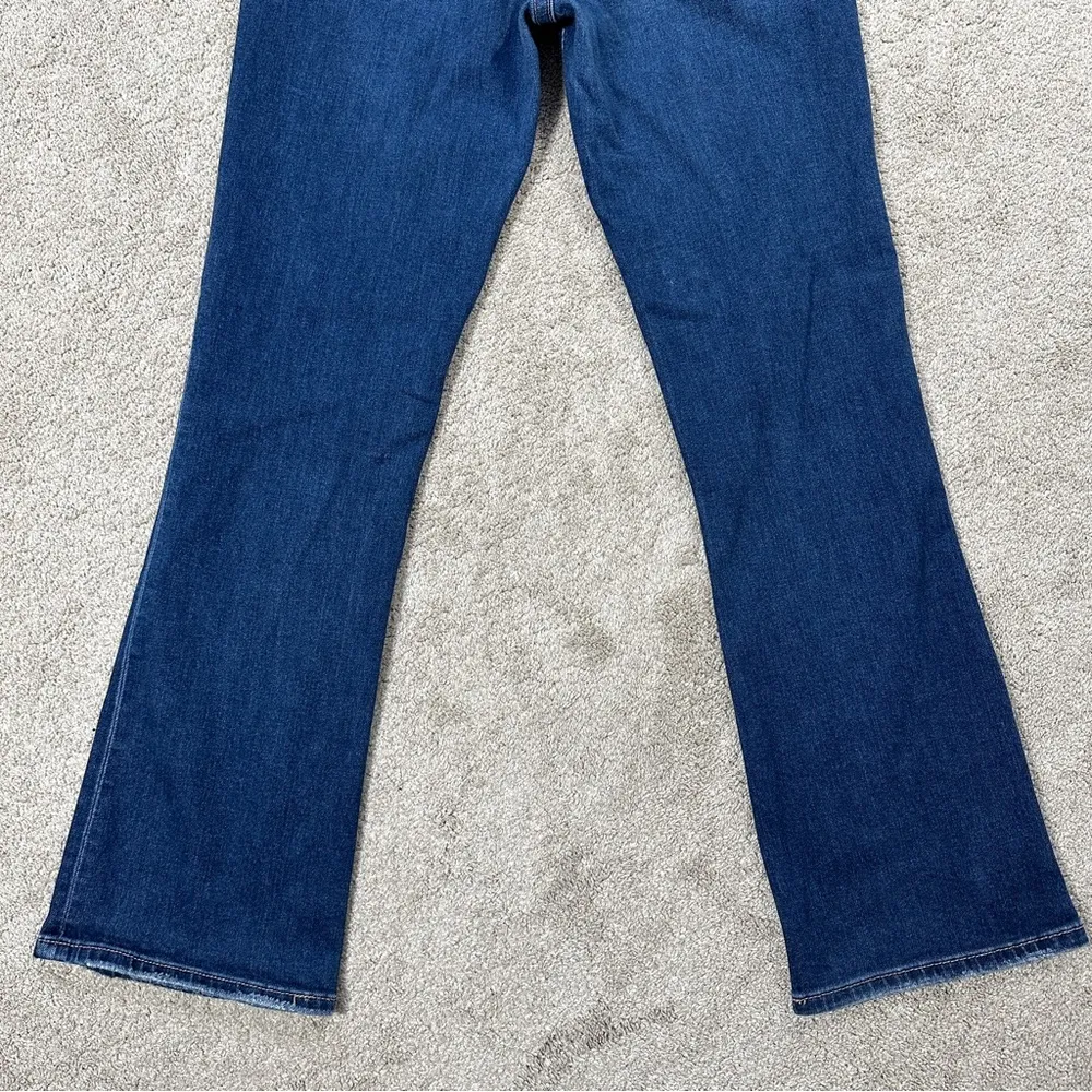 BKE Denim Womens Payton Universal Fit Mid Rise Bootcut Jeans in Motta 31X33.5 - Image 10