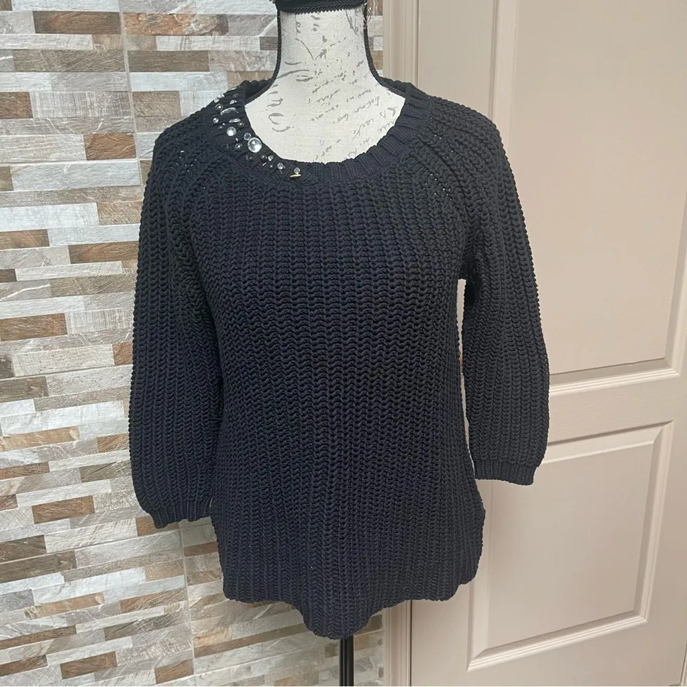 AUGUST MOON - Image 4