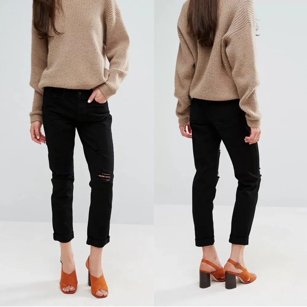 J Brand • Caitland slim boyfriend jeans Retrograde wash black straight rip knee - Image 13