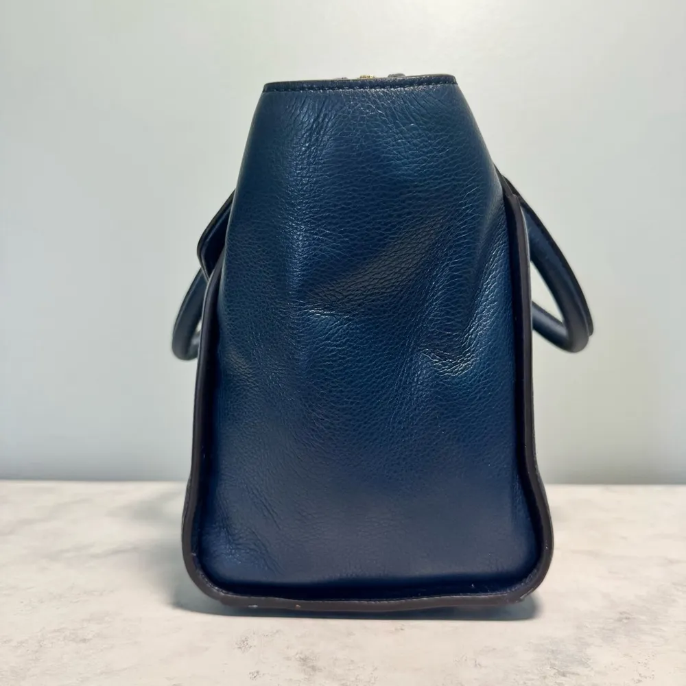 Women's Michael Kors Leather Large Hudson Satchel Tote Navy Blue Gold Logo - Image 4