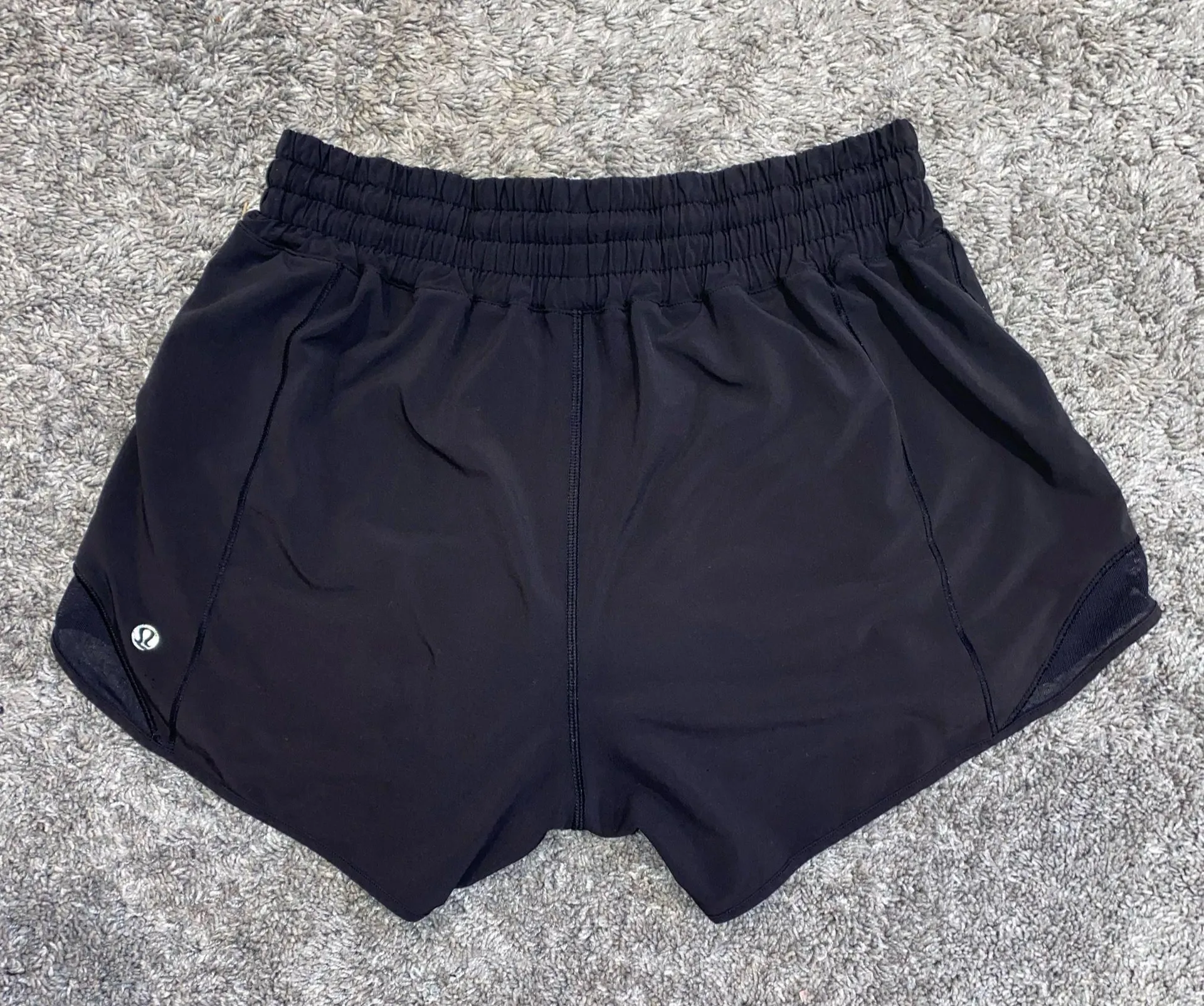 Lululemon Hotty Hot Shorts High Rise 4" - Image 2