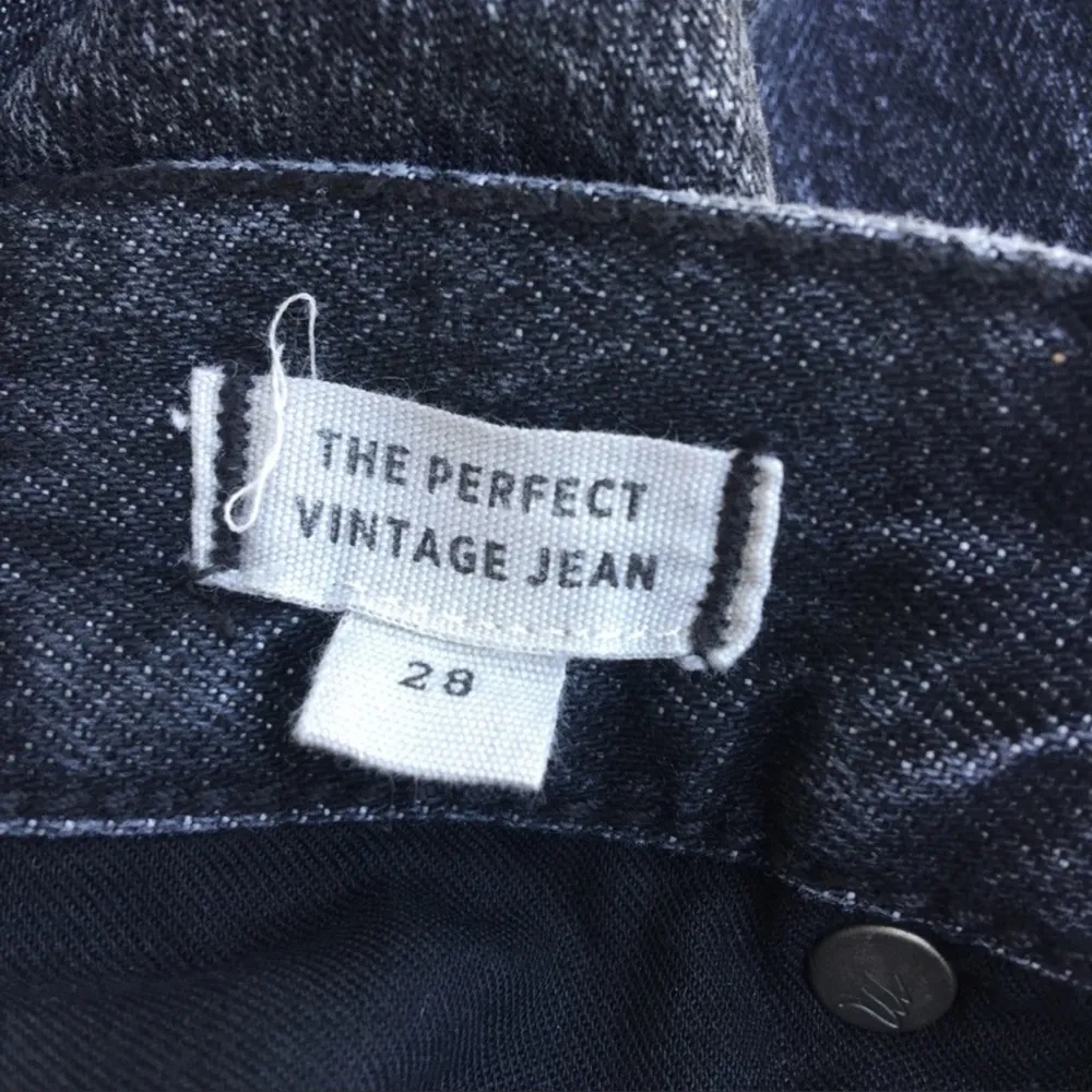 Madewell The Perfect Vintage Jean in Roxstone Wash: Knee-Rip Edition - Image 7