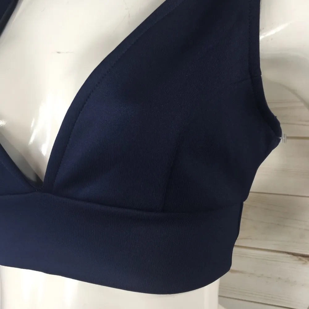 Foreign Exchange  Zip Back Plunge Neck Crop top - Image 4