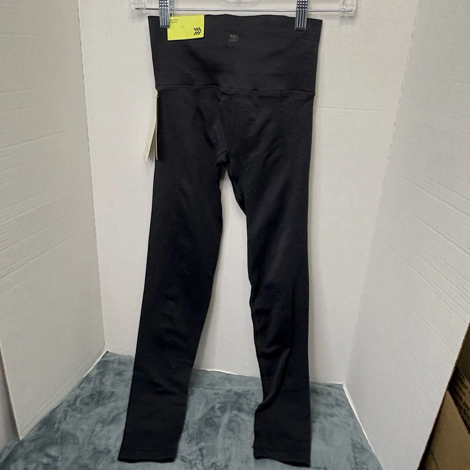 All In Motion Women’s Ultra High Rise Seamless Waffle Leggings Size Small NWT - Image 2