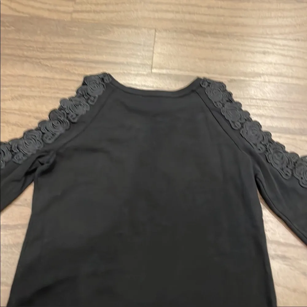 LOFT Black Lace Cold Shoulder Sweatshirt - Size XS - Image 6