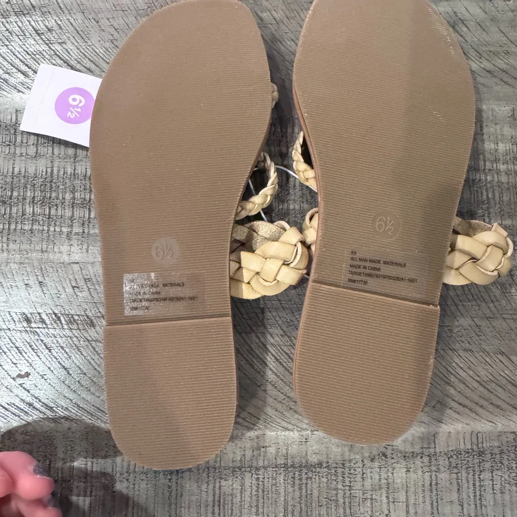 Universal Thread Braided Tan Sandals- size 6.5 - Image 2